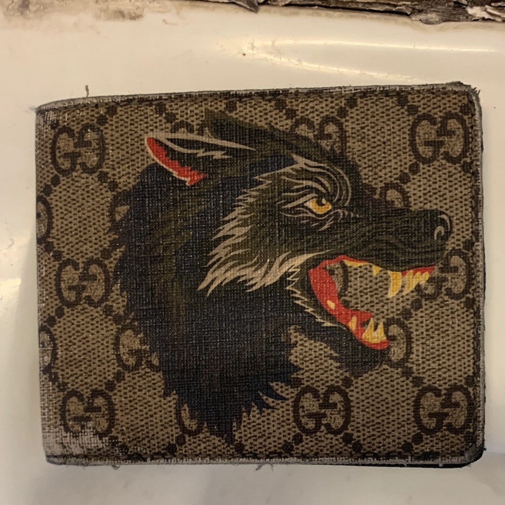 Vintage Gucci Bifold supreme wolf wallet